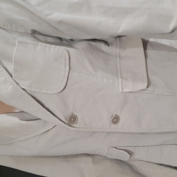 J. Crew m soft corduroy jacket 2 button closure 3 front pockets fitted - Picture 3 of 10